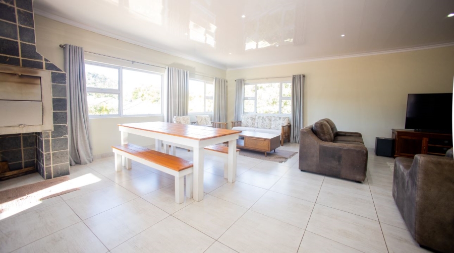 5 Bedroom Property for Sale in Nahoon Valley Park Eastern Cape